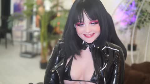 faith_chan online show from December 5, 1:58 am