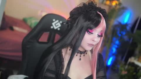 faith_chan online show from September 26, 4:21 am