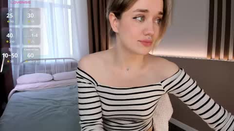 fancyamelia online show from April 24, 12:52 pm