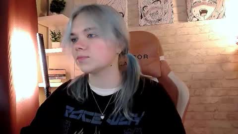 Bella online show from October 7, 2:32 pm