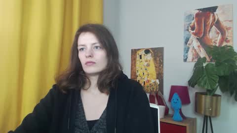 Nadine online show from November 4, 5:45 am