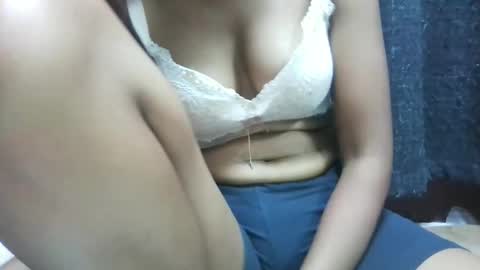 farantsaaly1 online show from November 1, 7:56 am