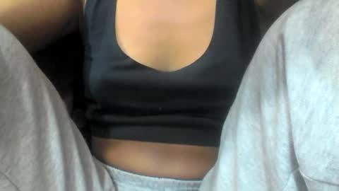 farantsaaly1 online show from September 25, 10:58 am