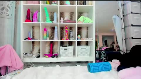 fawnmoonx online show from March 2, 5:23 am