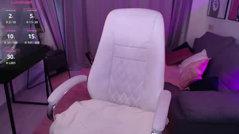 Fay online show from January 8, 2:10 pm