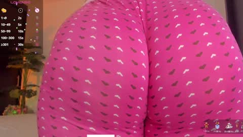 Snapshot of fay_miller2 chatting on December 20, 12:52 am welcome to my world  online show from December 20, 12:52 am