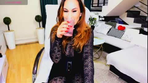 Fetishfantasyme my X online show from June 1, 9:27 pm