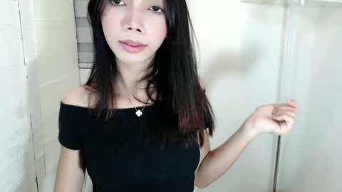 feyaaa online show from February 10, 1:33 pm