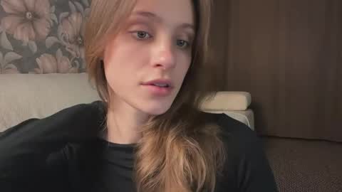Lisa online show from May 24, 2:38 pm