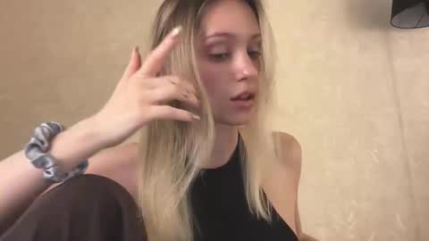 Lisa online show from December 23, 10:08 am