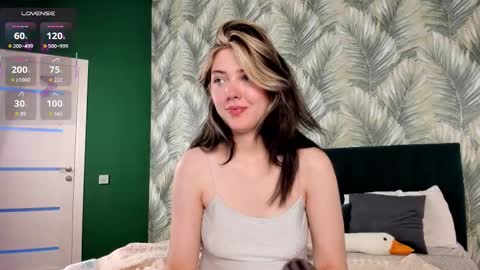 Snapshot of fieryfeline chatting on September 25, 2:21 am Filla online show from September 25, 2:21 am