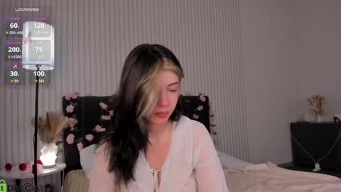Snapshot of fieryfeline chatting on September 18, 2:10 am Filla online show from September 18, 2:10 am