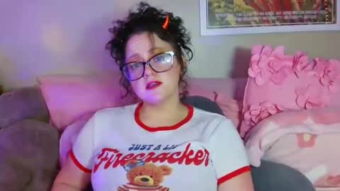 Snapshot of fieryminx67 chatting on October 1, 5:23 am fieryminx67 online show from October 1, 5:23 am