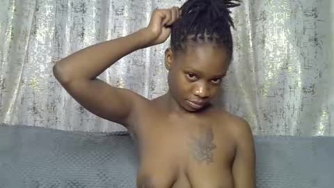 fine_queen12 online show from July 13, 6:41 pm