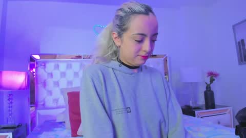 finnky1 online show from February 11, 4:12 am