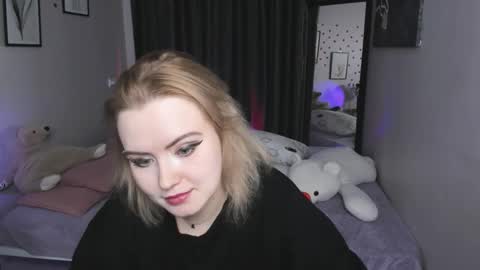 Fiona online show from March 25, 10:45 pm