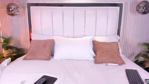 Fiorela online show from April 16, 4:13 am