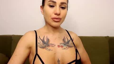 Fitness Goddess online show from December 5, 2:09 am