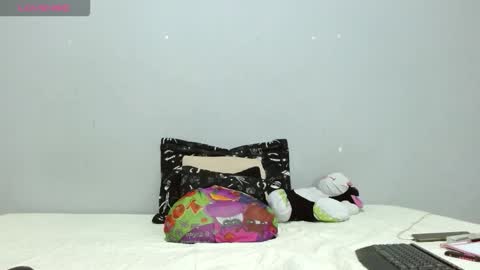 Snapshot of flacapaisa chatting on October 29, 12:15 am nova online show from October 29, 12:15 am