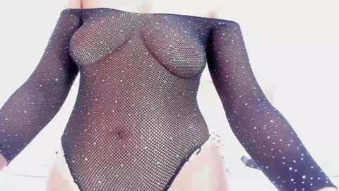   FLEUR   online show from May 28, 12:25 pm