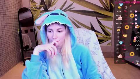 FlexiMona online show from January 10, 8:30 am