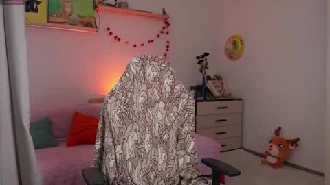 Eliza online show from November 9, 11:28 am