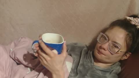 say meow and send tip  online show from March 22, 4:57 pm