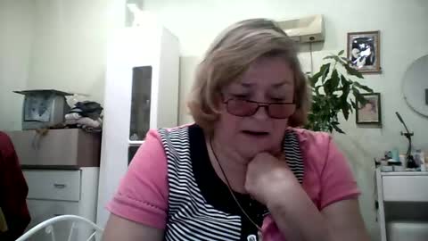 Flowerlower online show from January 29, 2:42 pm