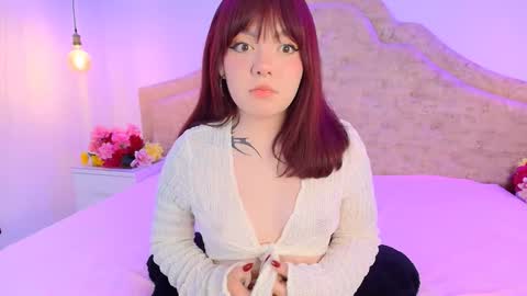 Snapshot of fluffy_bubble21 chatting on December 13, 4:33 am FLUFFY BUBBLE online show from December 13, 4:33 am