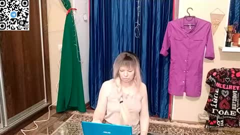Irene online show from May 13, 9:31 pm