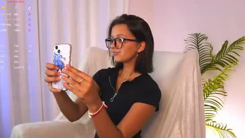 LilLisa online show from August 2, 6:05 am