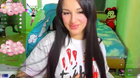 Snapshot of folinskaayaa chatting on September 30, 7:25 am folinskaayaa online show from September 30, 7:25 am