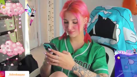 Snapshot of folinskaayaa chatting on December 6, 8:48 am folinskaayaa online show from December 6, 8:48 am