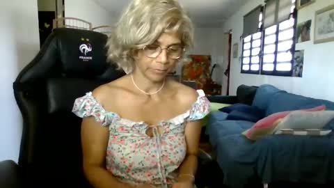 francelune online show from January 26, 7:21 am