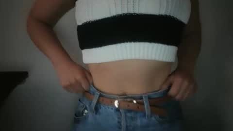 Snapshot of francescaasmith chatting on October 17, 10:35 pm Francesca online show from October 17, 10:35 pm