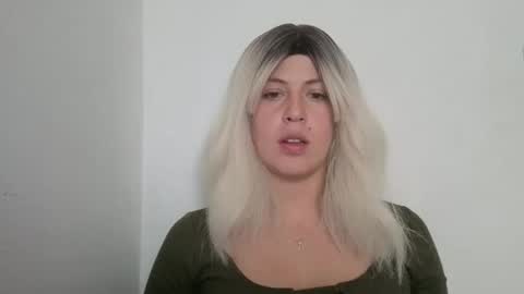 Snapshot of francescaasmith chatting on September 16, 9:34 pm Francesca online show from September 16, 9:34 pm