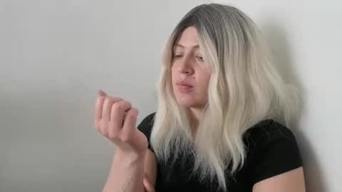 Snapshot of francescaasmith chatting on September 24, 8:30 pm Francesca online show from September 24, 8:30 pm