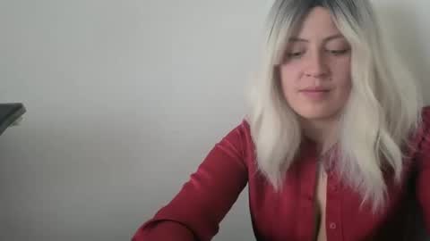 Snapshot of francescaasmith chatting on October 15, 7:49 pm Francesca online show from October 15, 7:49 pm