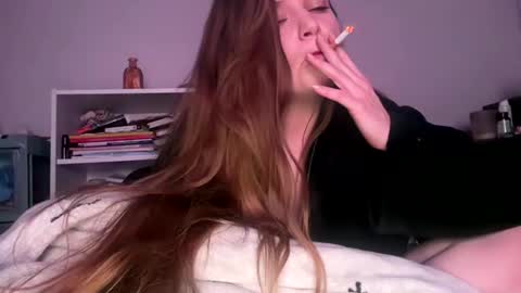 francescafey online show from November 28, 9:01 am