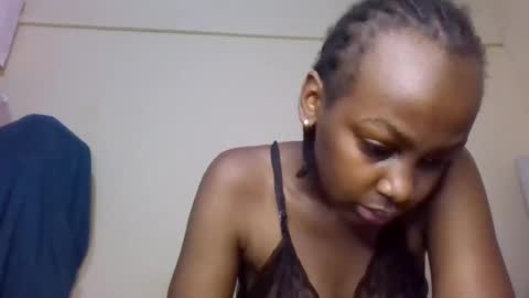 freaky_beauty online show from July 12, 10:16 am