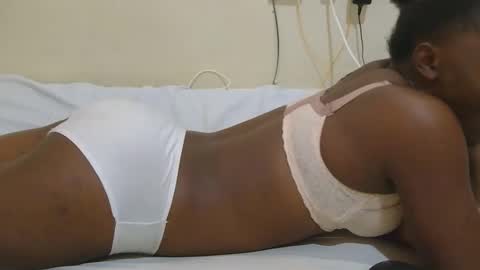 ellina online show from December 17, 4:49 am