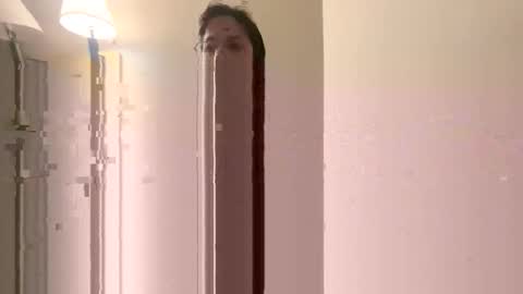 freethebirdclouds online show from March 4, 3:24 am