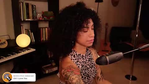 Snapshot of fresatanica chatting on October 7, 6:51 am Vale online show from October 7, 6:51 am