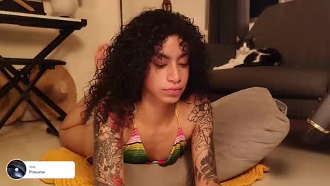 Snapshot of fresatanica chatting on March 4, 2:06 am Vale online show from March 4, 2:06 am