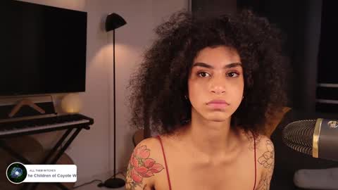 Snapshot of fresatanica chatting on February 3, 3:31 am Vale online show from February 3, 3:31 am