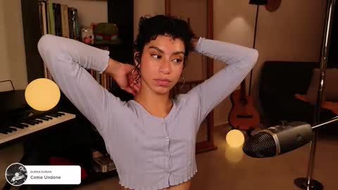 Snapshot of fresatanica chatting on October 13, 12:35 am Vale online show from October 13, 12:35 am