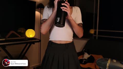 Snapshot of fresatanica chatting on January 2, 6:07 am Vale online show from January 2, 6:07 am