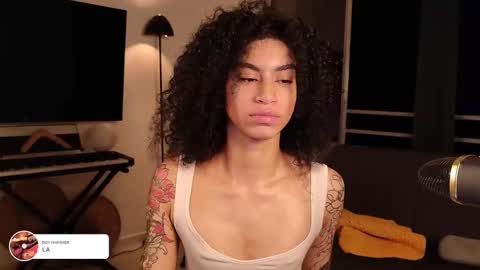 Snapshot of fresatanica chatting on February 28, 7:37 am Vale online show from February 28, 7:37 am