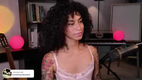 Snapshot of fresatanica chatting on September 15, 2:20 am Vale online show from September 15, 2:20 am