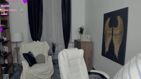 Freya online show from February 6, 7:17 pm